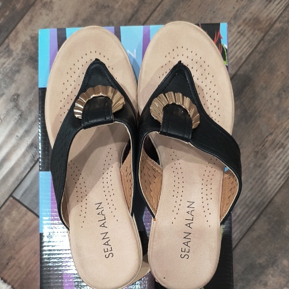 Black Wedges